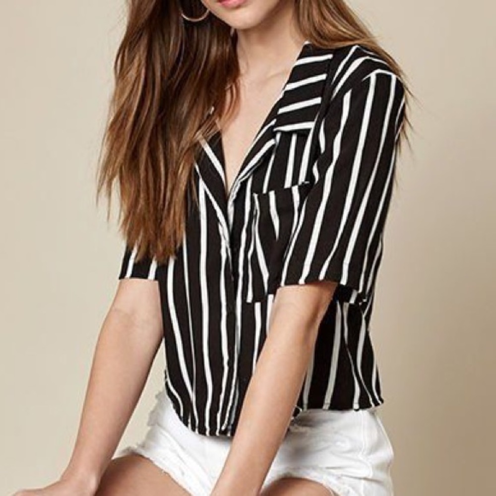 LA hearts black stripe button down crop top